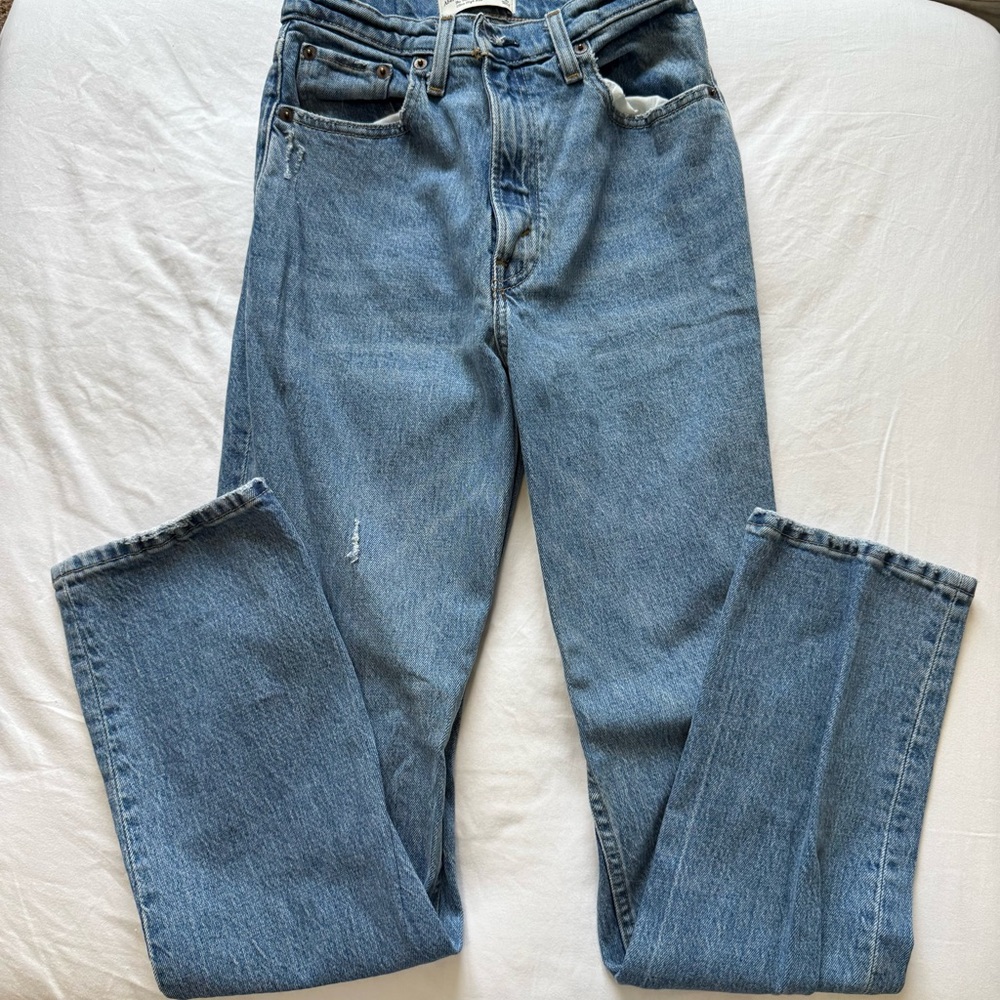 Abercrombie & Fitch The 90’s Straight Ultra High Rise